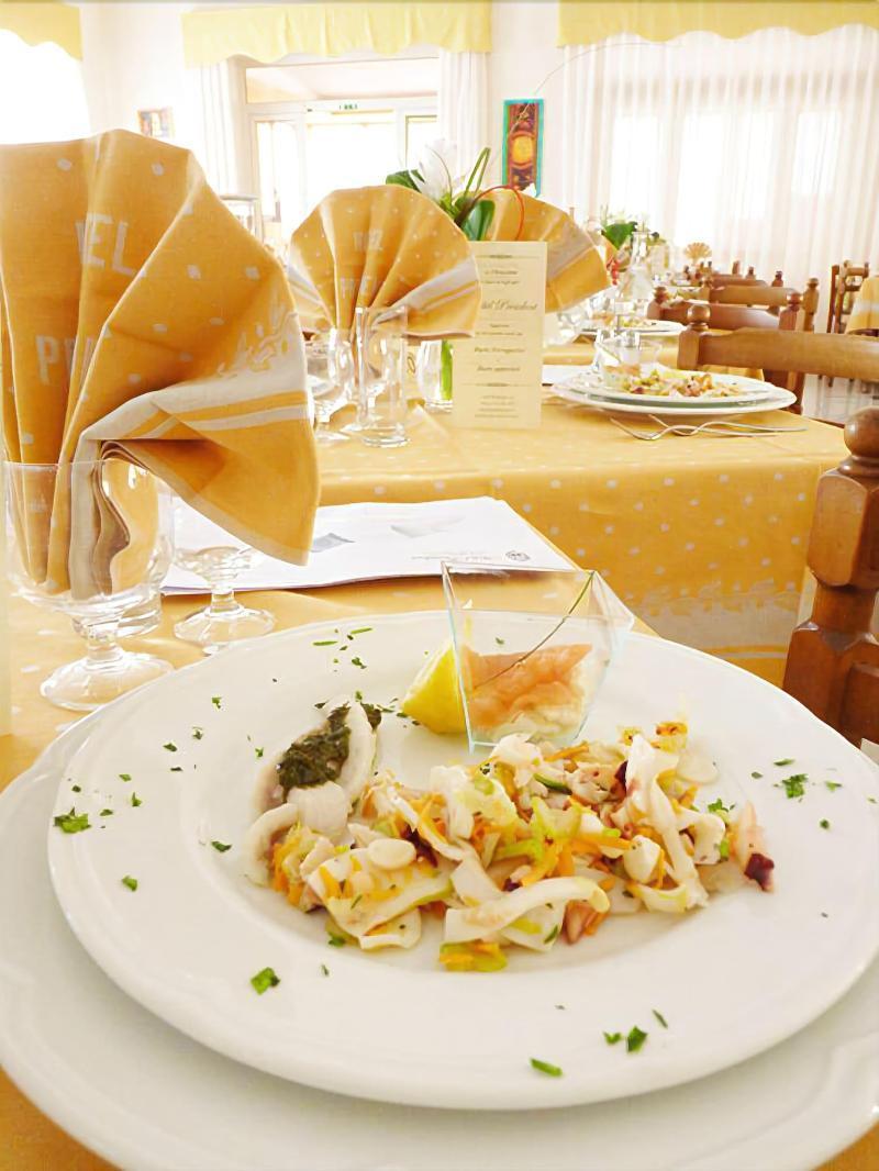 Hotel President Vasto Exterior photo