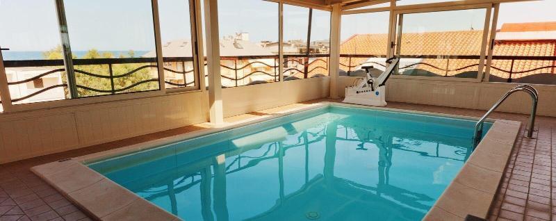 Hotel President Vasto Exterior photo